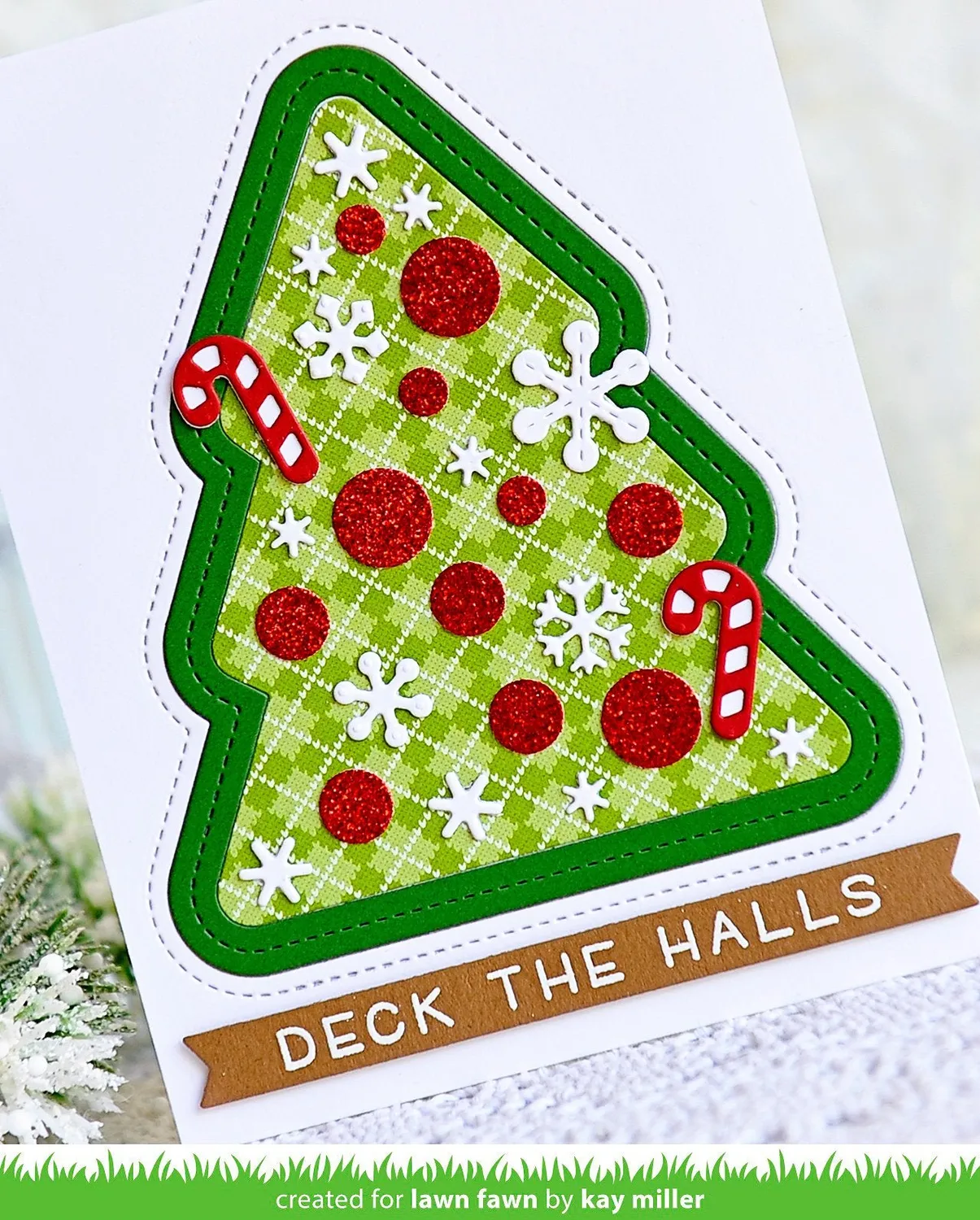 Lawn Fawn Stitched Christmas Tree Frames Stanzen Weihnachten