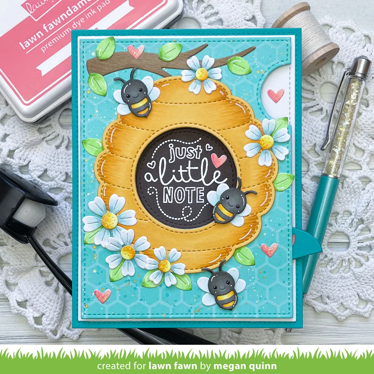 Lawn Fawn Magic Iris Beehive Add-On Stanzschablonen Biene