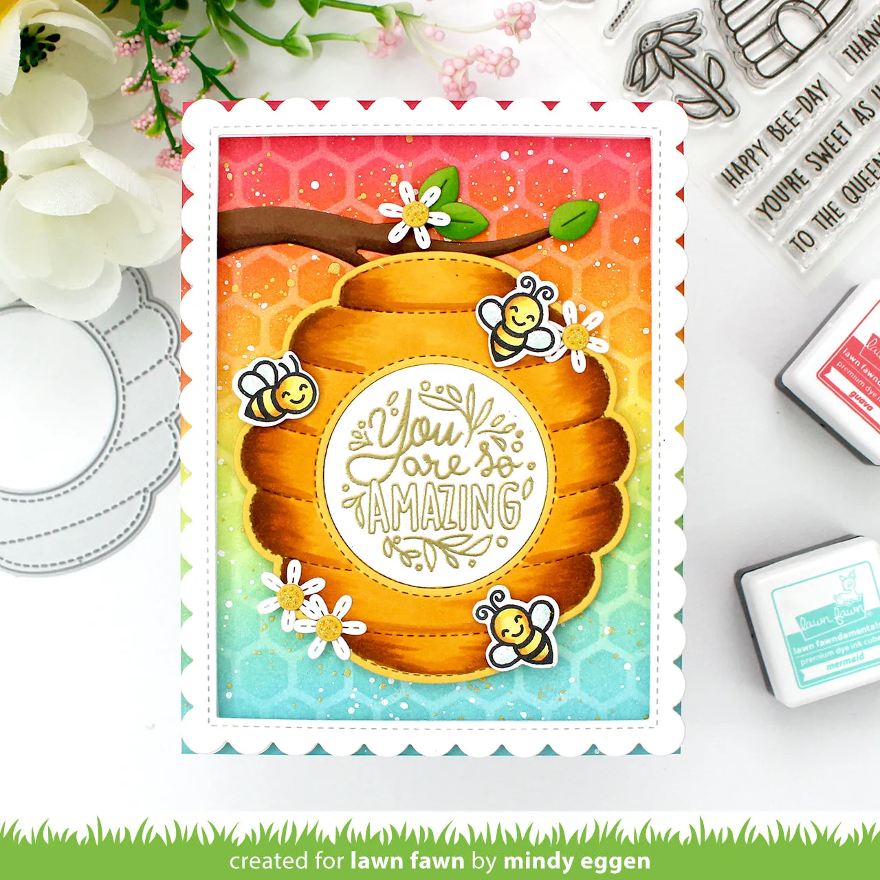 Lawn Fawn Honeycomb Schablone 15x15 cm Wabenmuster