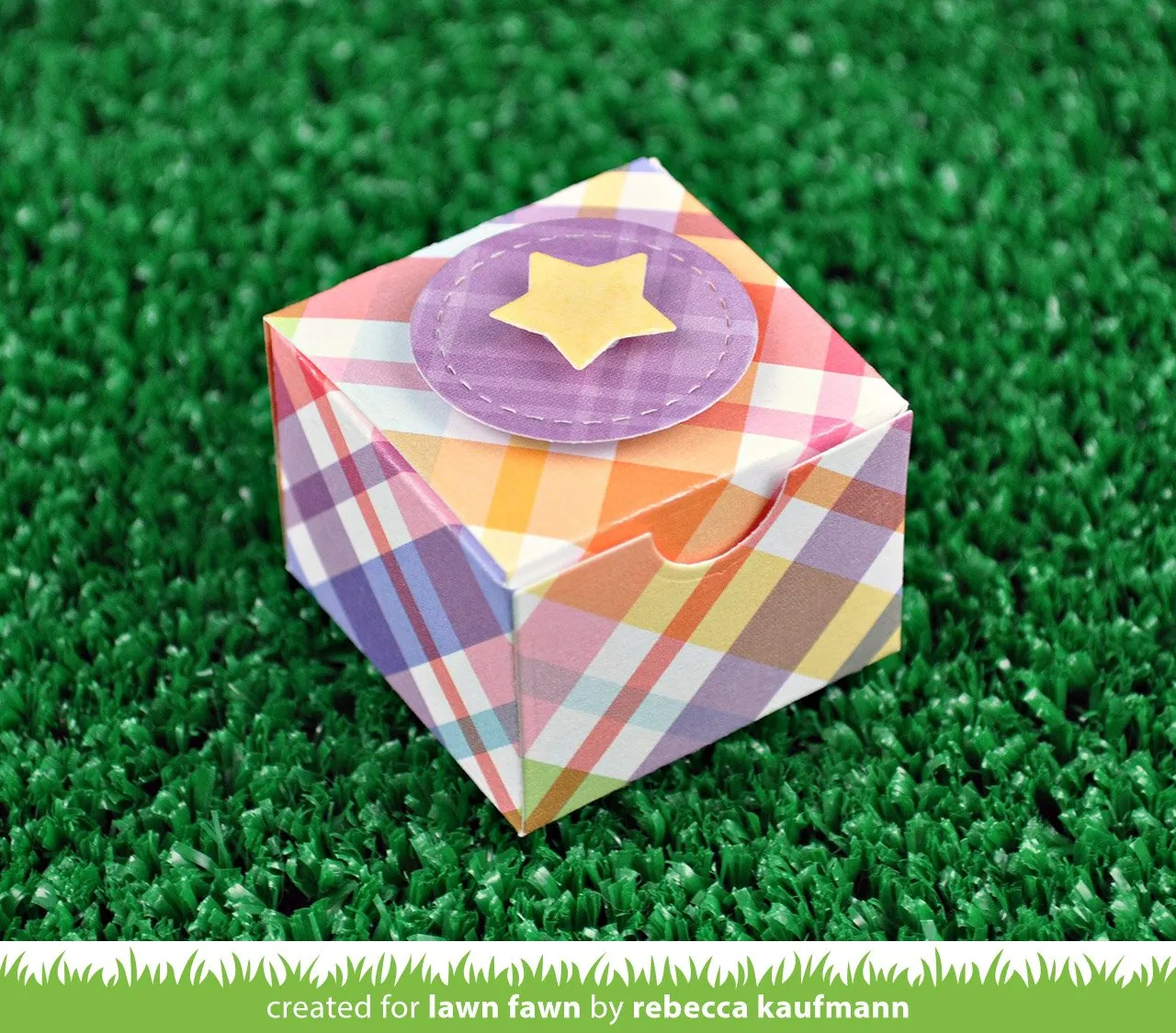 Lawn Fawn Tiny Gift Box Stanzschablonen 8-teilig mit Schleife