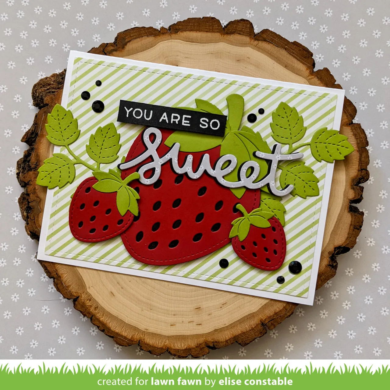 Lawn Fawn Stitched Strawberry Frame LF2809 Stanzen Erdbeere