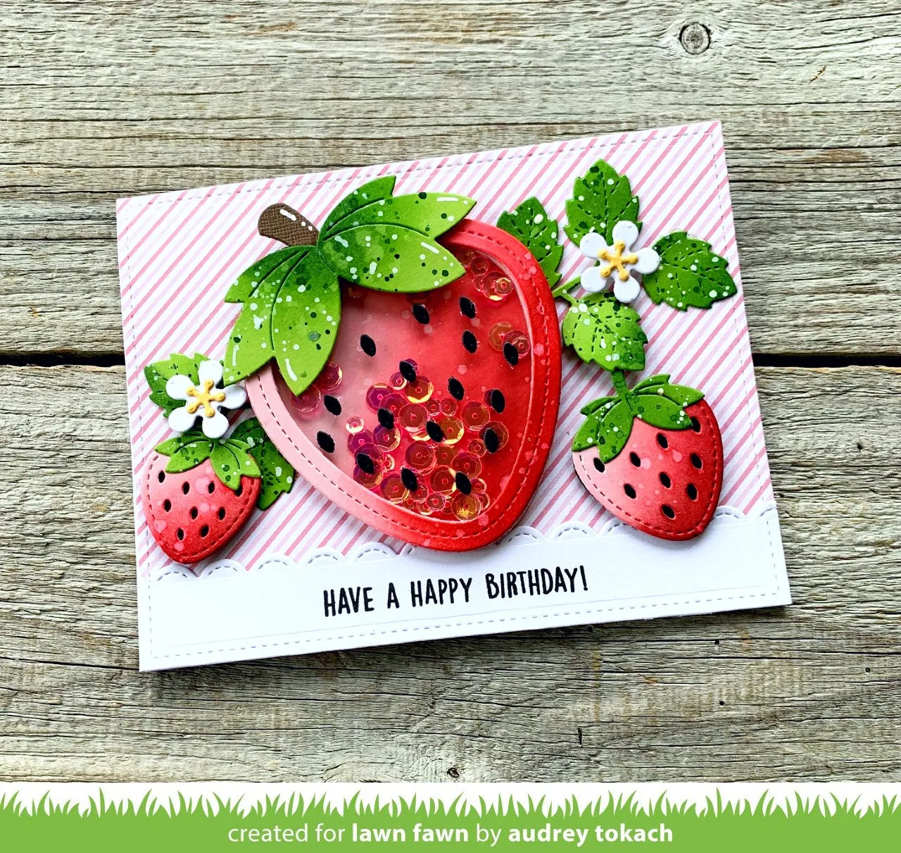 Lawn Fawn Stitched Strawberry Frame LF2809 Stanzen Erdbeere