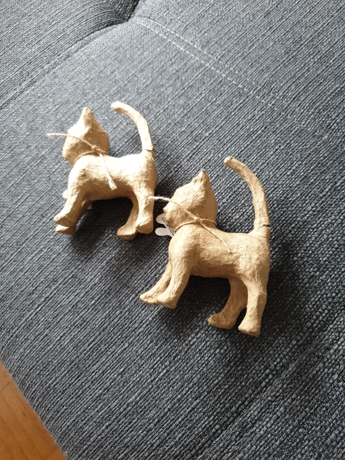 décopatch AP129O Pappmaché-Katze XS 16,5 cm 1 Stück